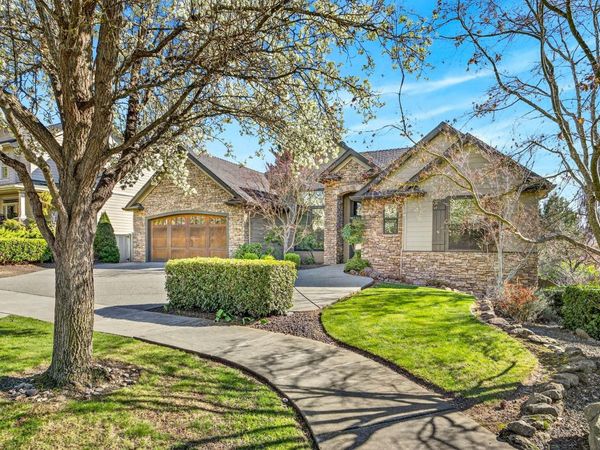 3874 Cherry Lane, Medford, OR 97504