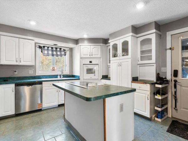 99 Whitefield Road, Bethlehem, NH 03574