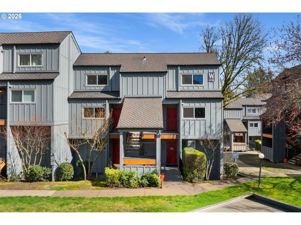 4 TOUCHSTONE, Unit 150, Lake Oswego, OR 97035