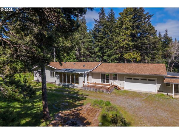 92504 PARADISE POINT RD, Port Orford, OR 97465