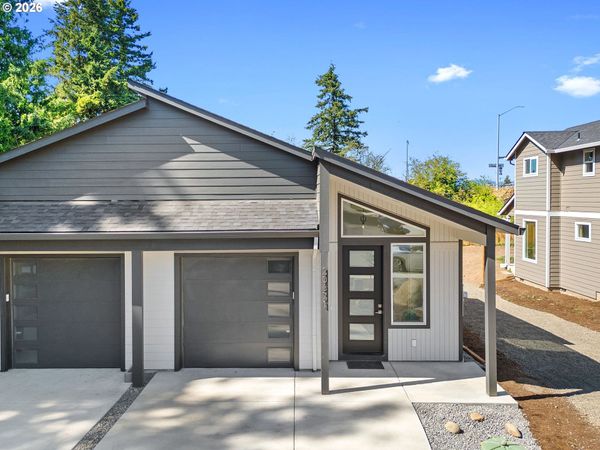 20671 NE Thompson TER, Fairview, OR 97024