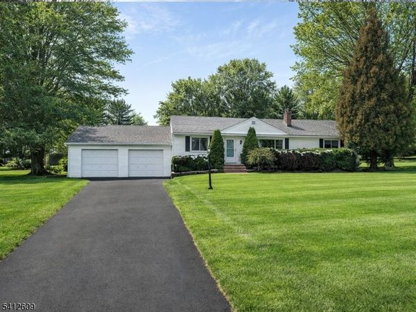 15 Frederick Pl, Morris, NJ 07960
