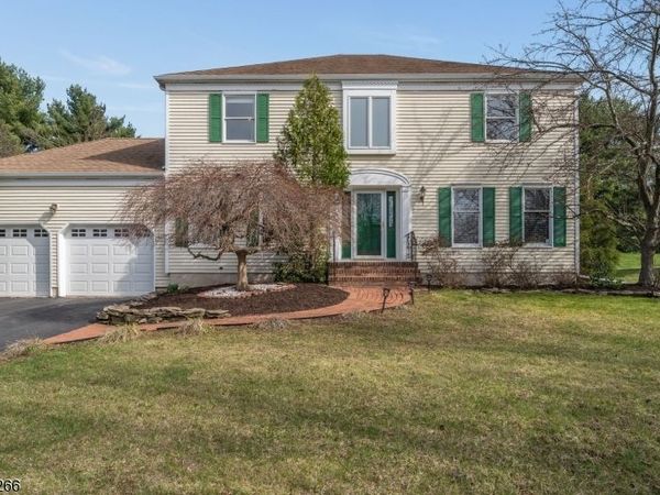 19 Reading Rd, Raritan, NJ 08822