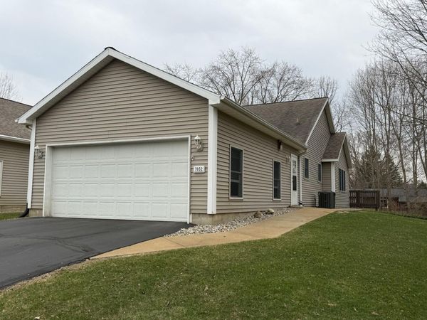 7052 Gilroy Court, Spring Arbor, MI 49283
