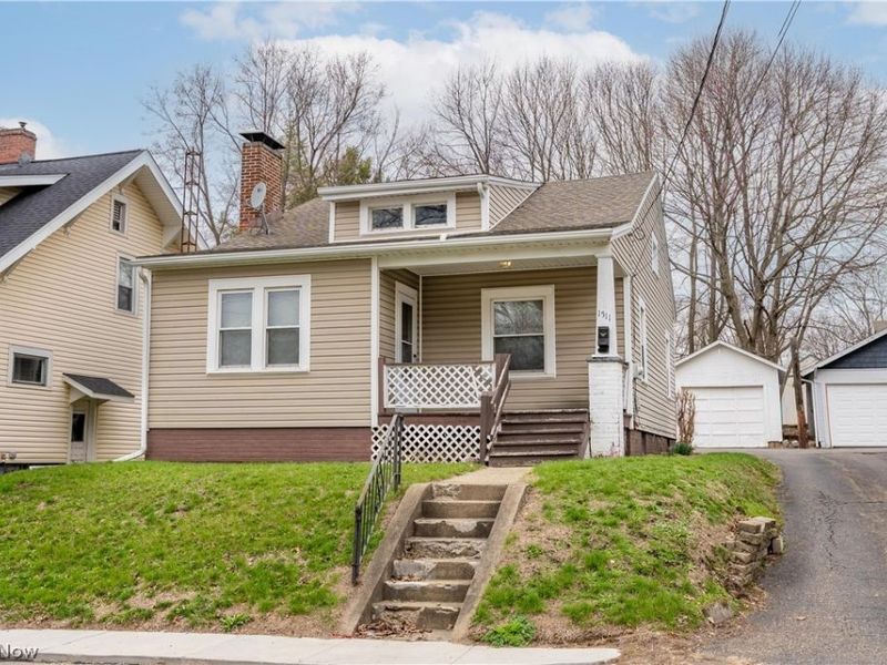 1511 34th Street NW, Canton, OH 44709 Photo 2