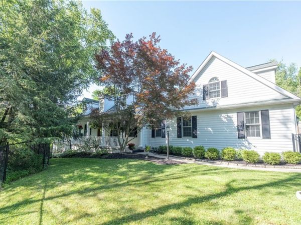 503 Sharon Rd, Coraopolis, PA 15108