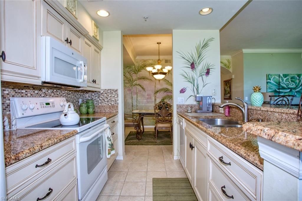 10350 Washingtonia Palm Way, Unit 4223, Fort Myers, FL 33966 Photo