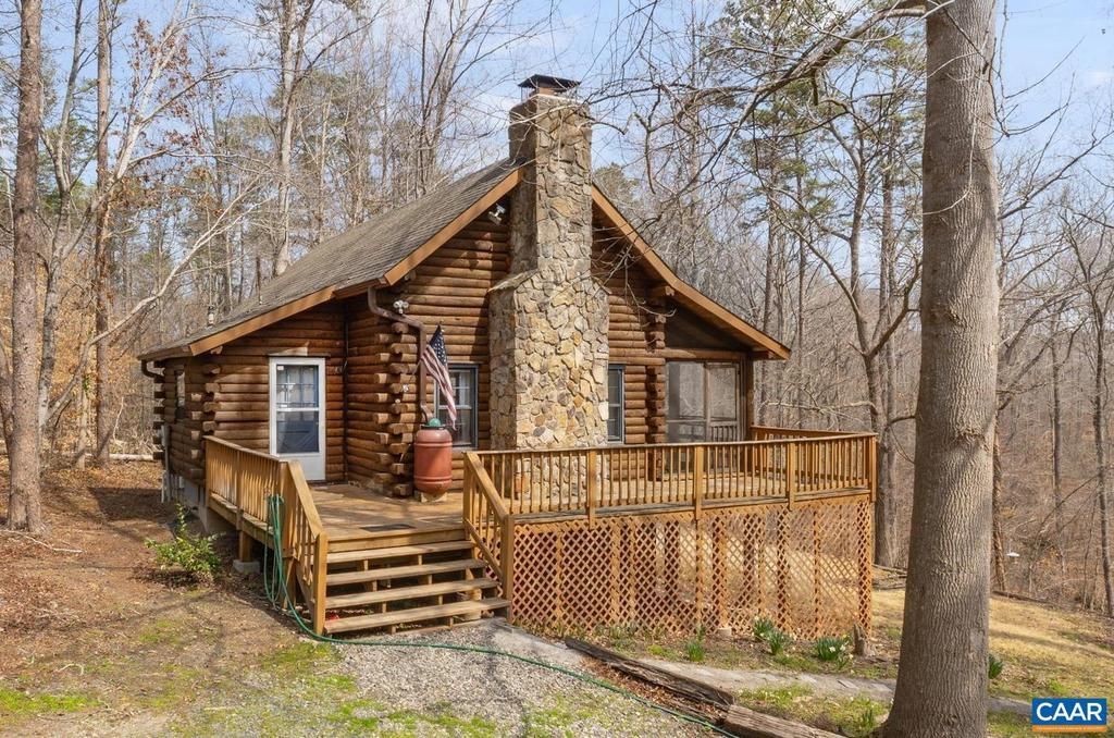 1522 Holland Creek Rd, Louisa, VA 23093 Main Photo