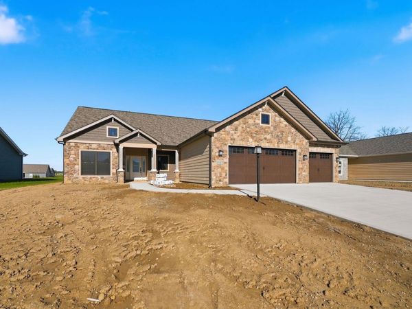 2023 Approach Drive, Auburn, IN 46706
