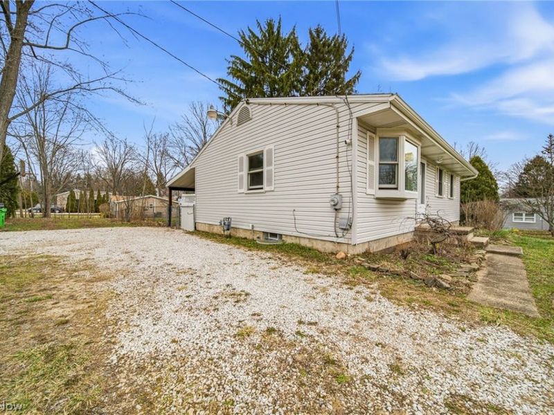 2535 Sears Road, Stow, OH 44224 Photo 4