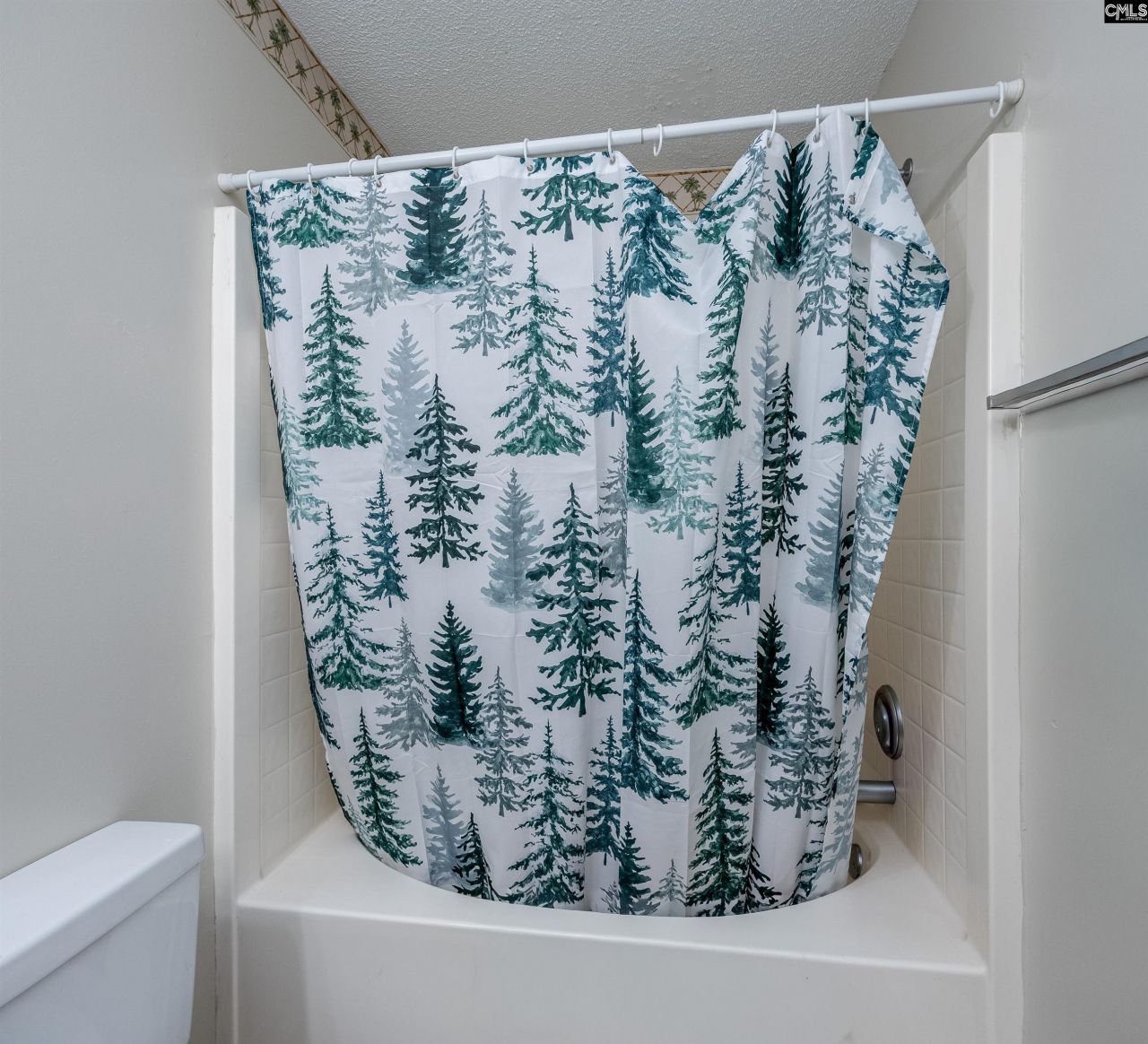 16 Glenn Knoll  Photo 16