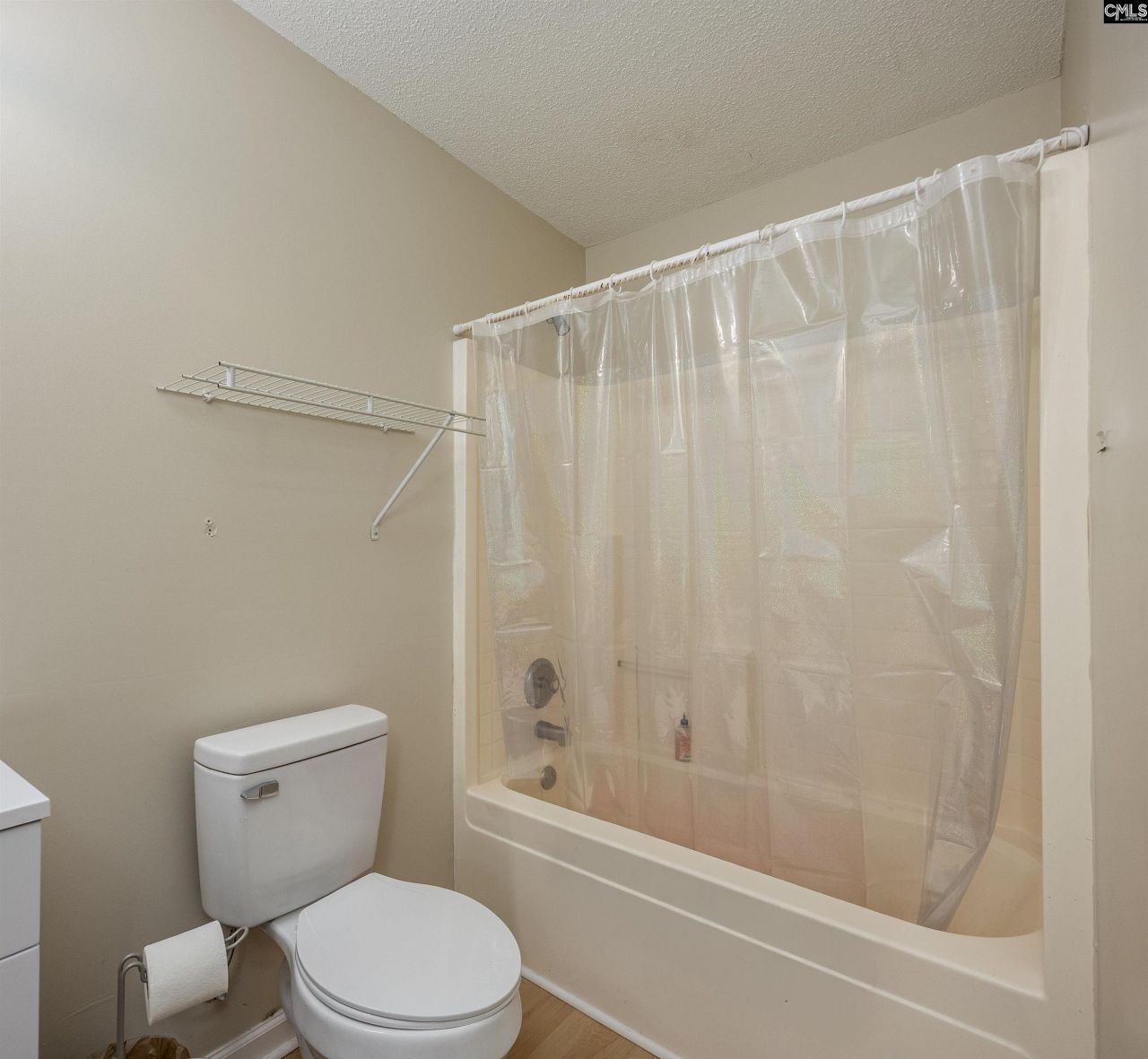 16 Glenn Knoll  Photo 20