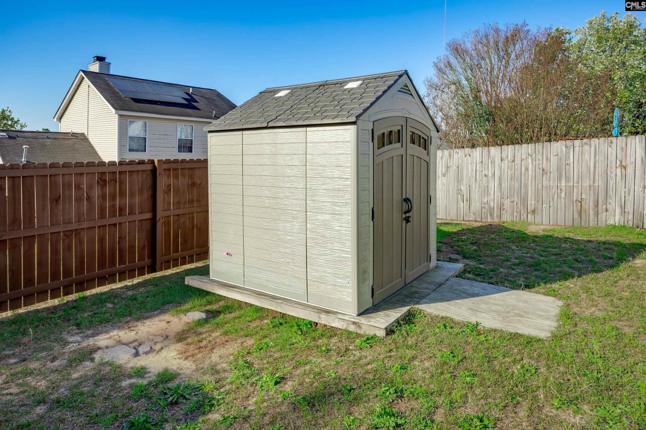 16 Glenn Knoll  Photo 24