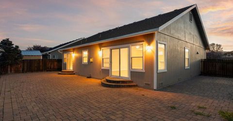 5570 Knoll View Way, Sparks, NV 89436 Photo