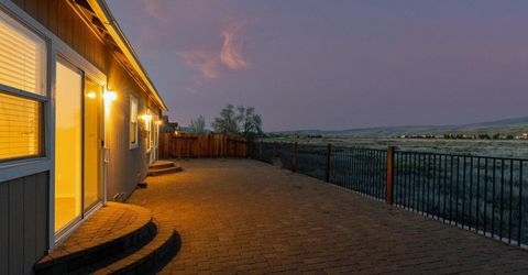 5570 Knoll View Way, Sparks, NV 89436 Photo