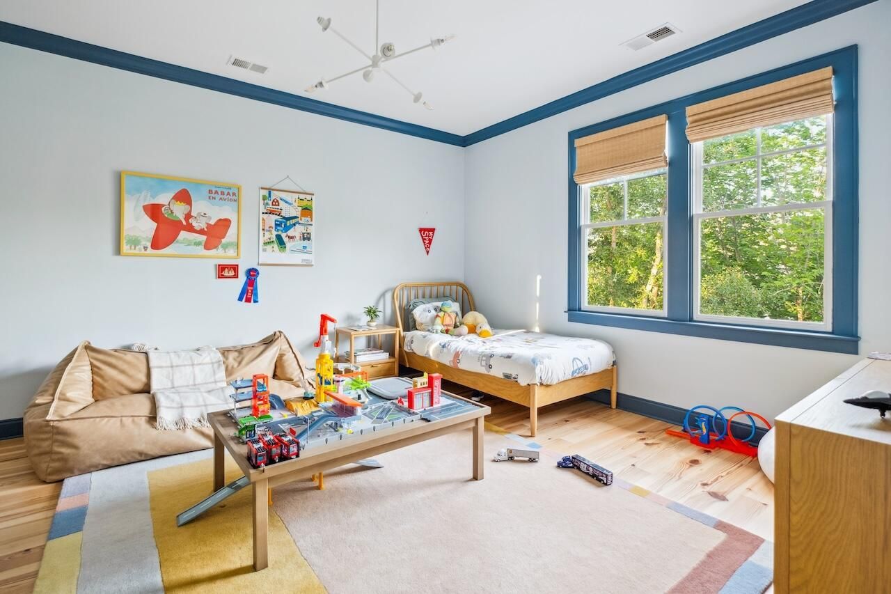 2431 Settlers Street Photo 35