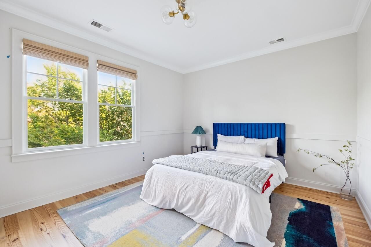 2431 Settlers Street Photo 37