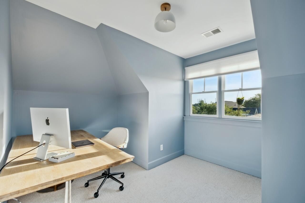 2431 Settlers Street Photo 48