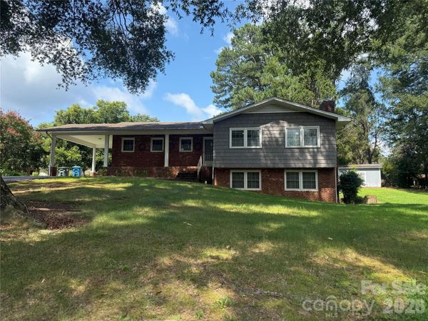 150 Magnolia Circle , Salisbury, NC 28147