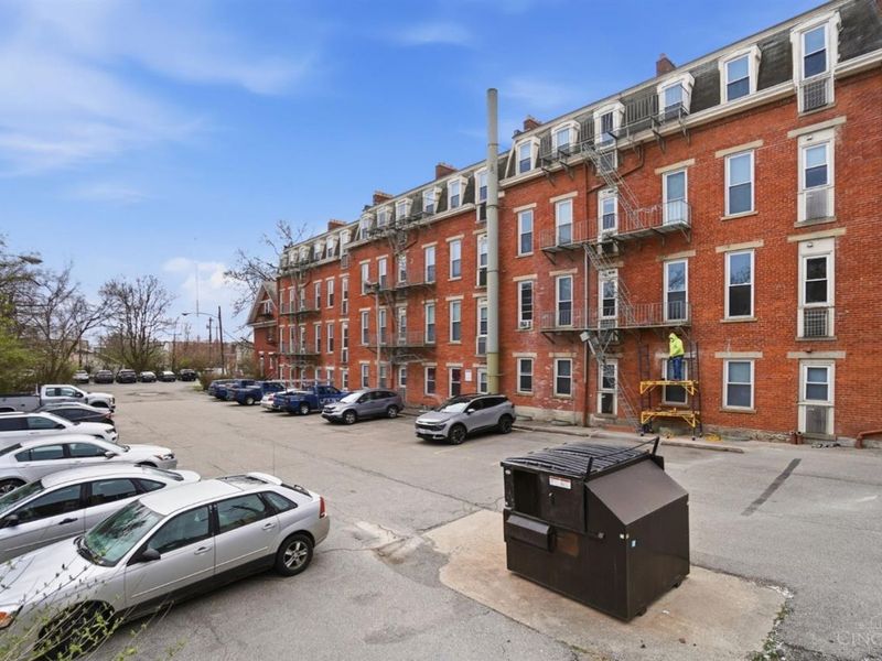 112 E McMillan Avenue, Cincinnati, OH 45219 Photo 25