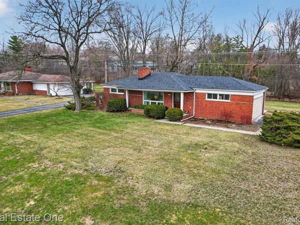 28491 Bayberry Road, Farmington Hills, MI 48331