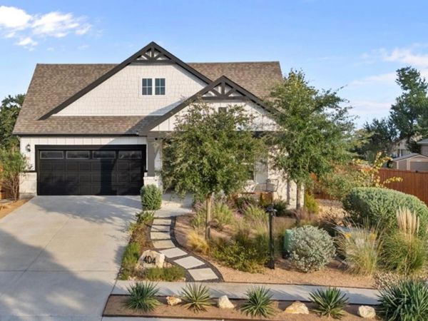 404 Climbing Rock LOOP , Dripping Springs, TX 78620