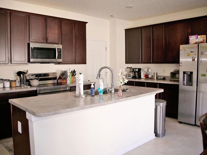 5368 Coble Park Drive , Canal Winchester, OH 43110 Photo 8