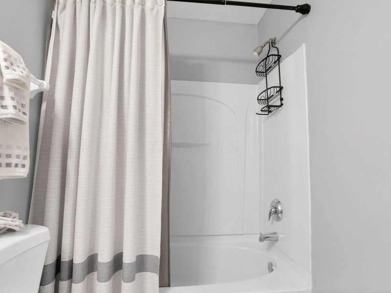 201 Autumn Ridge Circle , Pickerington, OH 43147 Photo 26