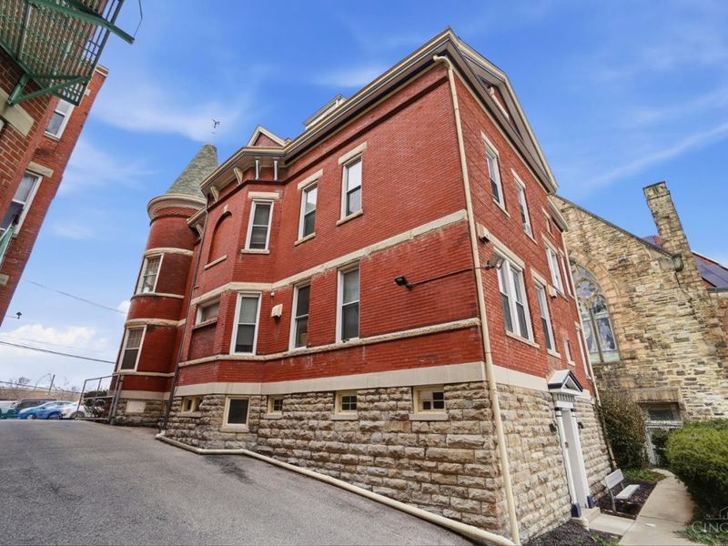 61 William H Taft Road, Cincinnati, OH 45219 Photo 12