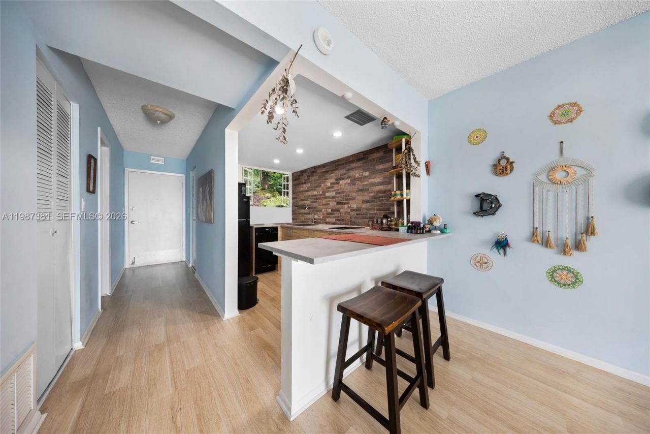 12500 NE 15th Ave , Unit 312, North Miami, FL 33161 Photo