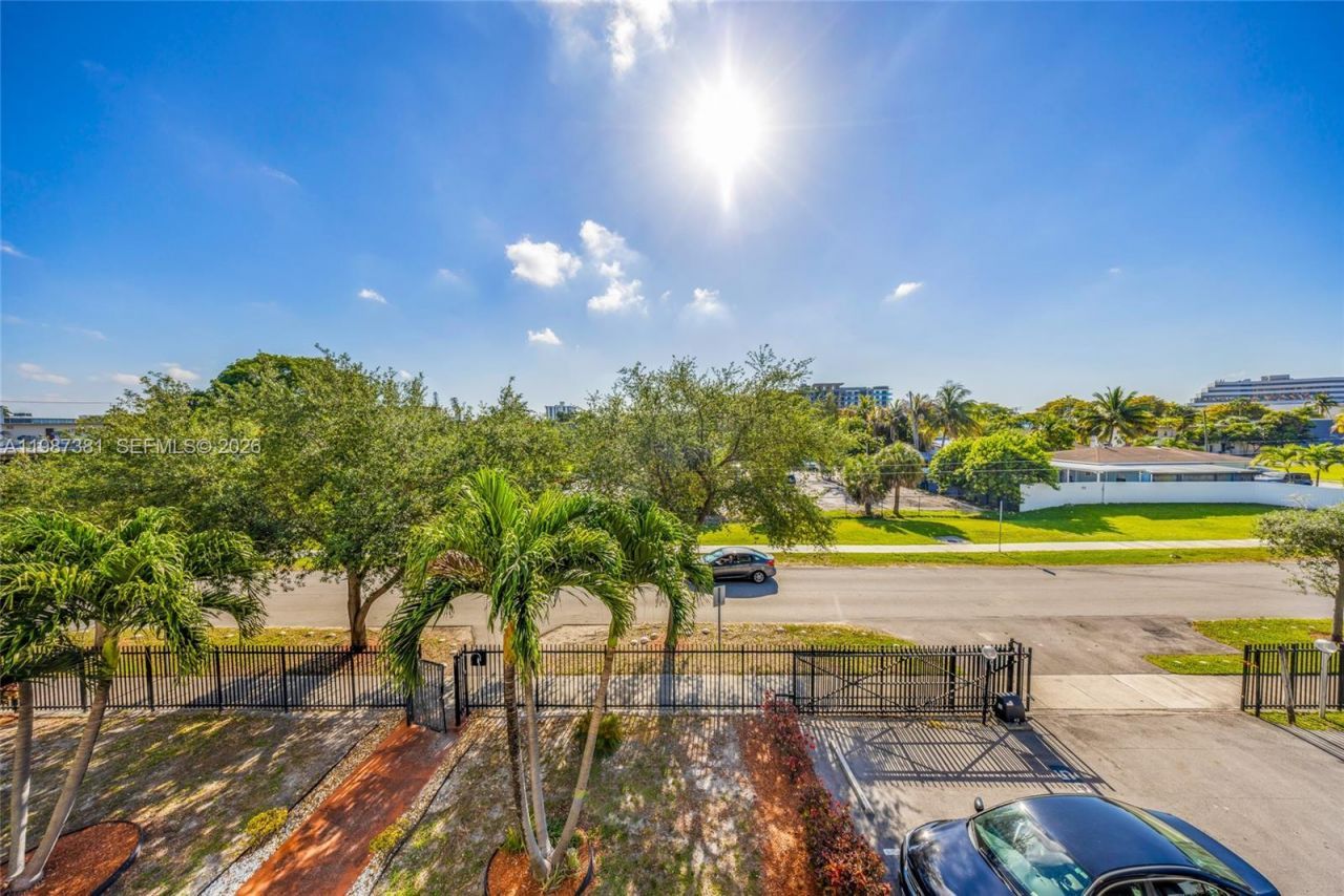 12500 NE 15th Ave , Unit 312, North Miami, FL 33161 Photo