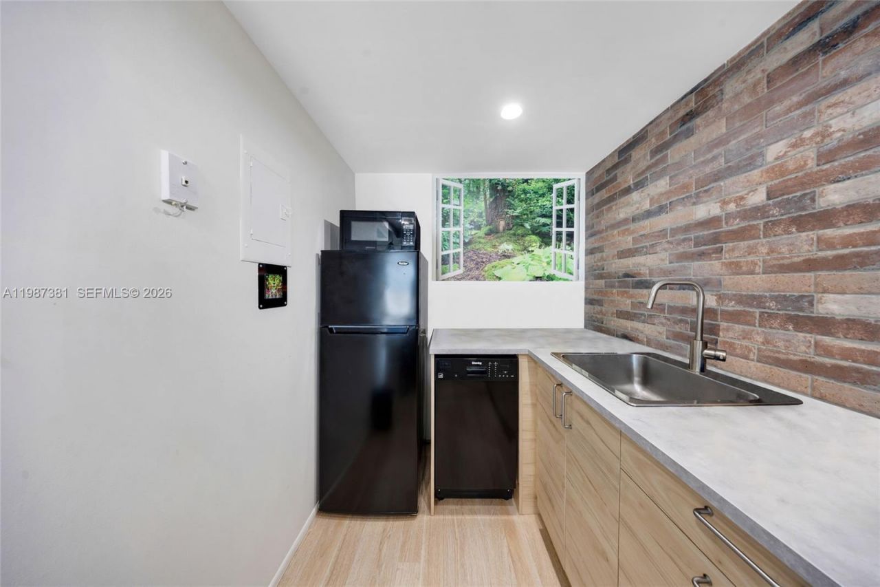 12500 NE 15th Ave , Unit 312, North Miami, FL 33161 Photo