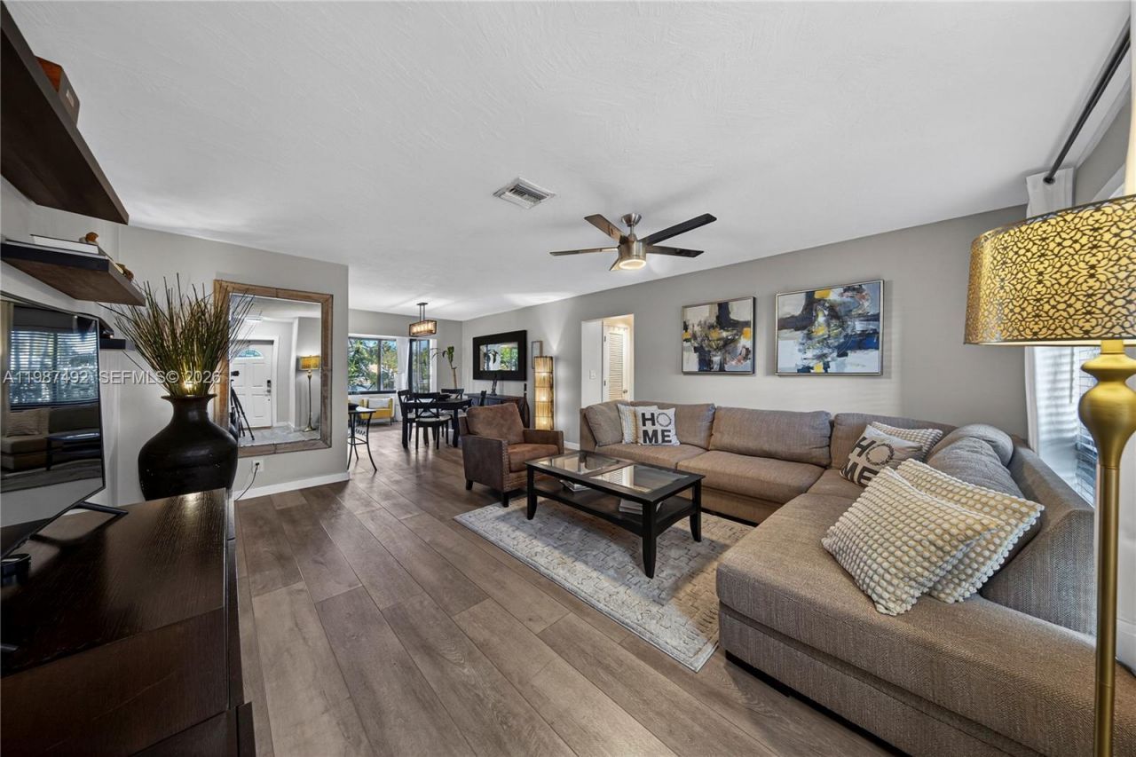 371 SE 3rd St , Unit 371, Pompano Beach, FL 33060 Photo