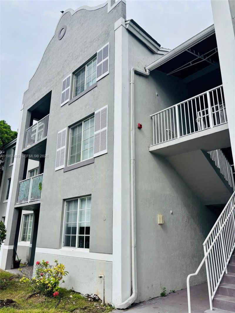 777 SW 111th Way , Unit 101, Pembroke Pines, FL 33025 Photo