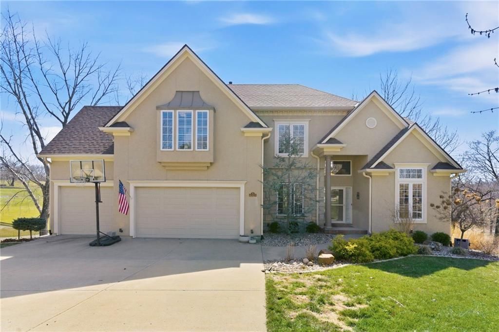 6103 Mashie Court, Parkville, MO 64152 Main Photo