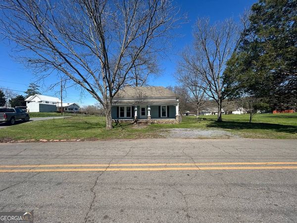 186 Calhoun St, Fairmount, GA 30139
