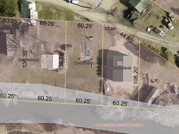 4689 W Channel Drive, Stanton, MI 48888