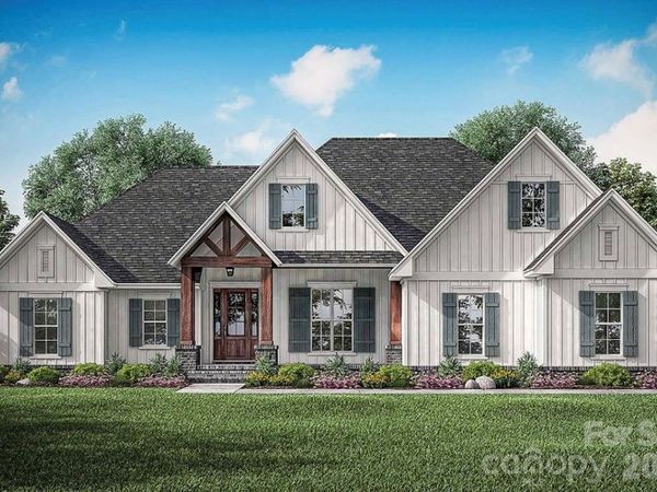 606 Stonecroft Court SE, Lenoir, NC 28645