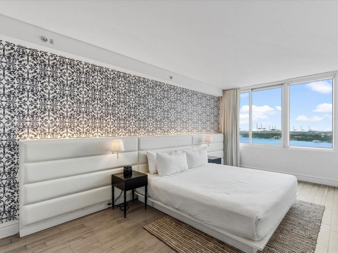 1100 West Ave , Unit 1414, Miami Beach, FL 33139 Photo