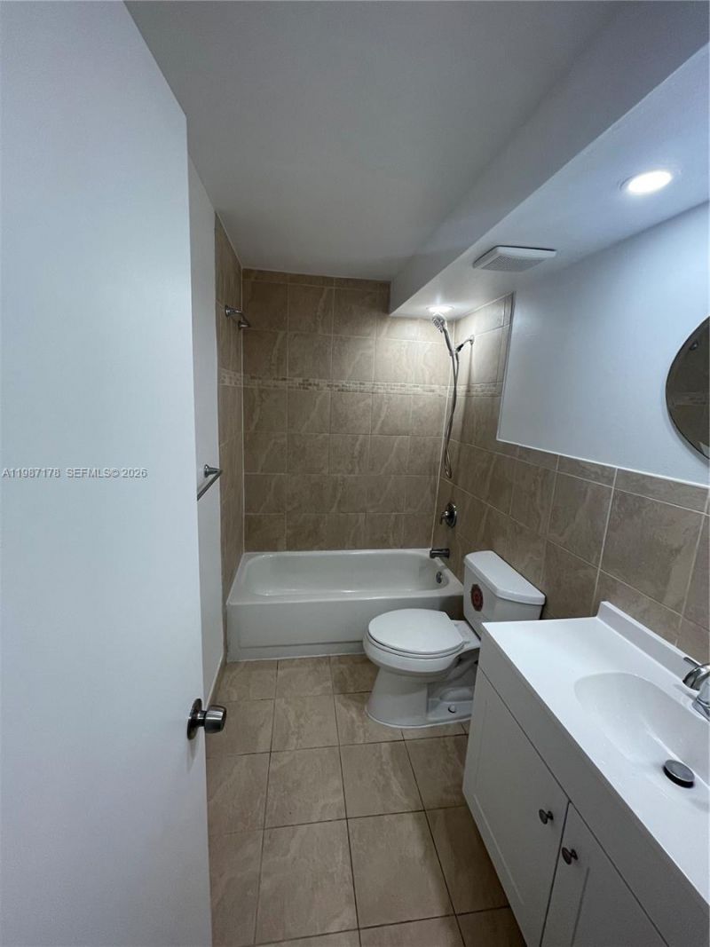 8261 SW 128th St , Unit 118, Pinecrest, FL 33156 Photo