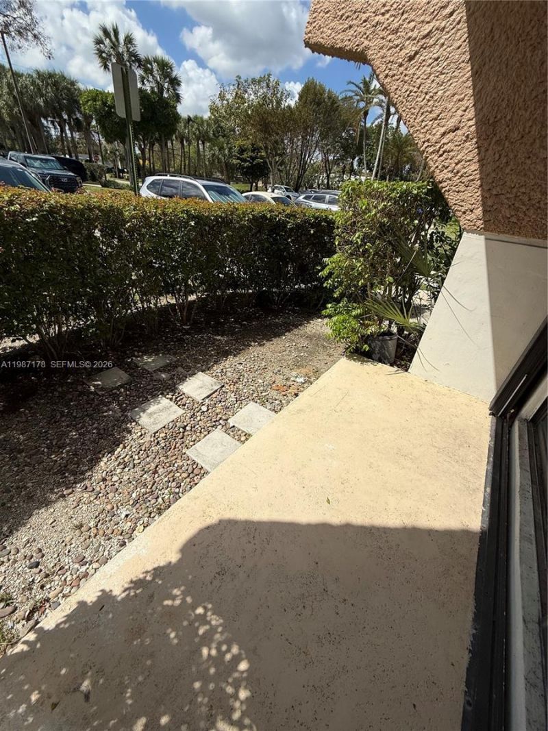 8261 SW 128th St , Unit 118, Pinecrest, FL 33156 Photo