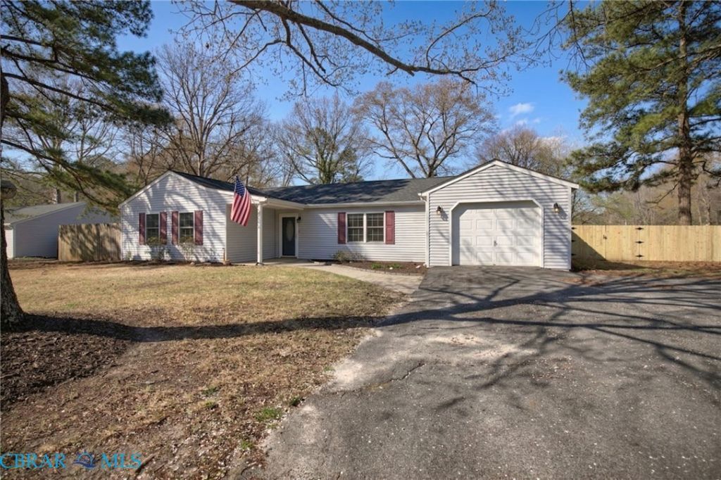 7170 Hopkins Circle, Gloucester, VA 23061 Main Photo