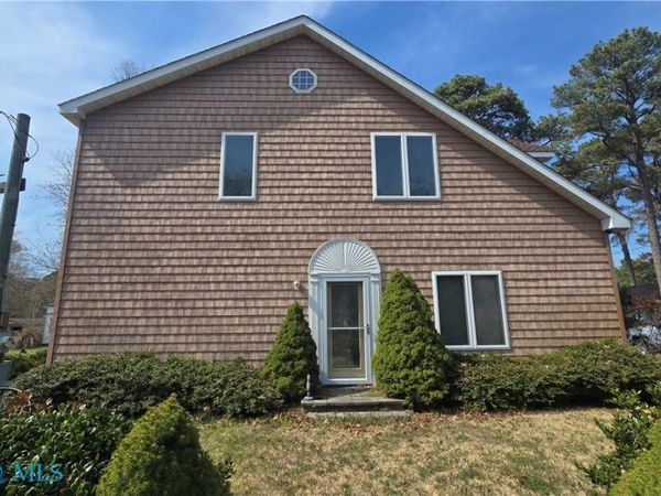 109 Cherry Drive, Hudgins, VA 23076