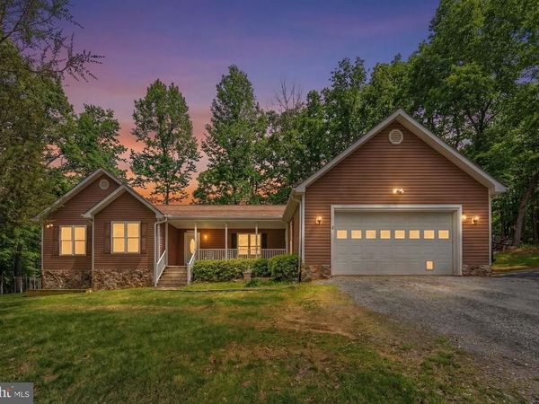 584 S POES ROAD, AMISSVILLE, VA 20106