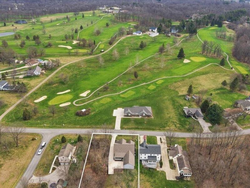 789 Country Club Drive , Howard, OH 43028 Photo 2