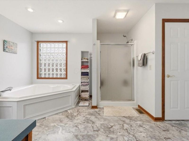 789 Country Club Drive , Howard, OH 43028 Photo 22