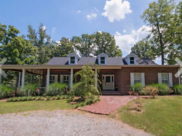 2769 New Hall Rd , Greenbrier, TN 37073