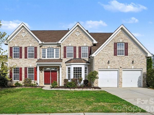 7512 Chasewater Drive, Harrisburg, NC 28075