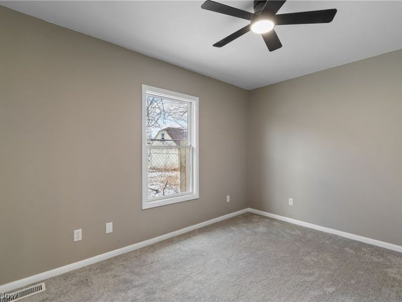 75 W Dartmore Avenue, Akron, OH 44301 Photo 19