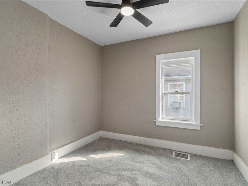 75 W Dartmore Avenue, Akron, OH 44301 Photo 21